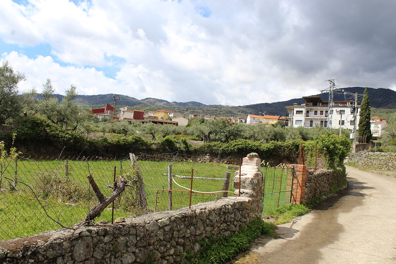 1280px-Talaveruela_de_la_Vera